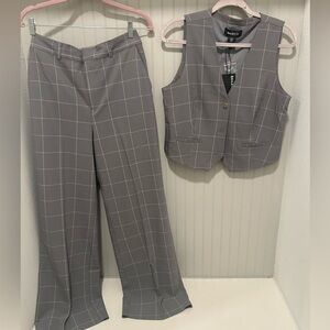 Bailey 44 Gray Plaid Pants & Vest Set
